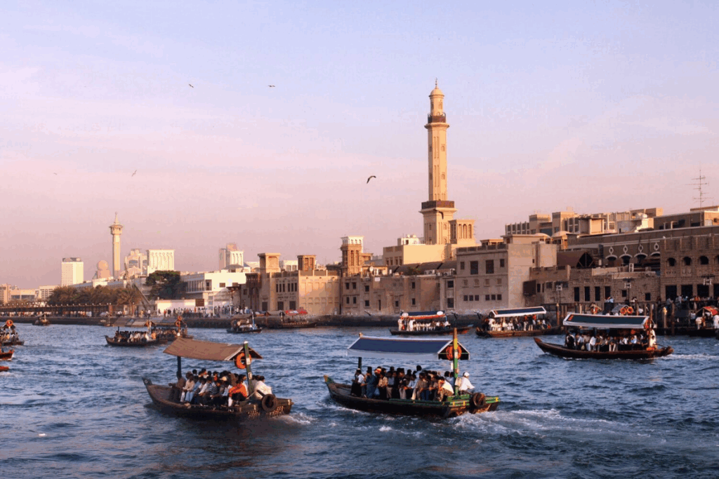 Bur Dubai — исторический район Дубая с музеями, старыми кварталами и культурными достопримечательностями